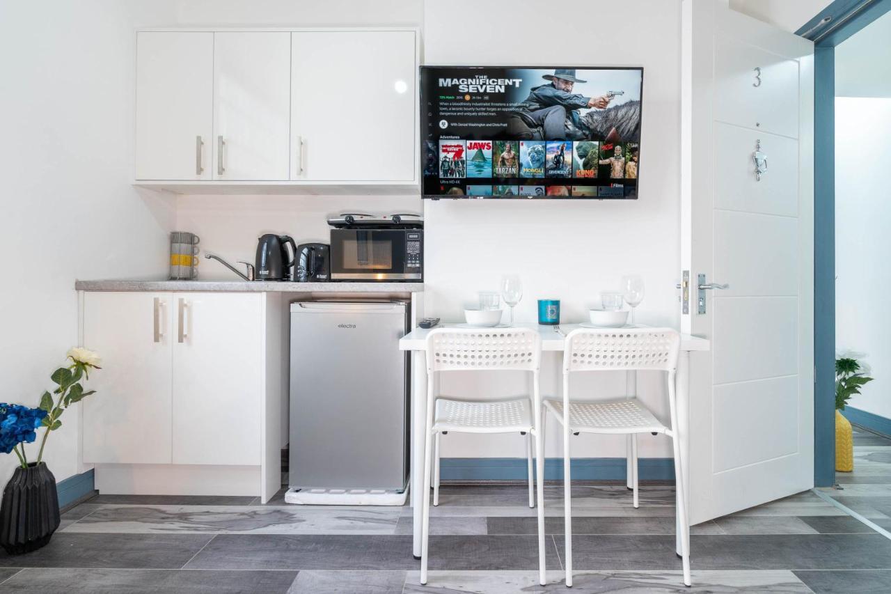 Sky Rooms One Bedroom Modern Studio Apartment 3 Birmingham Exteriör bild